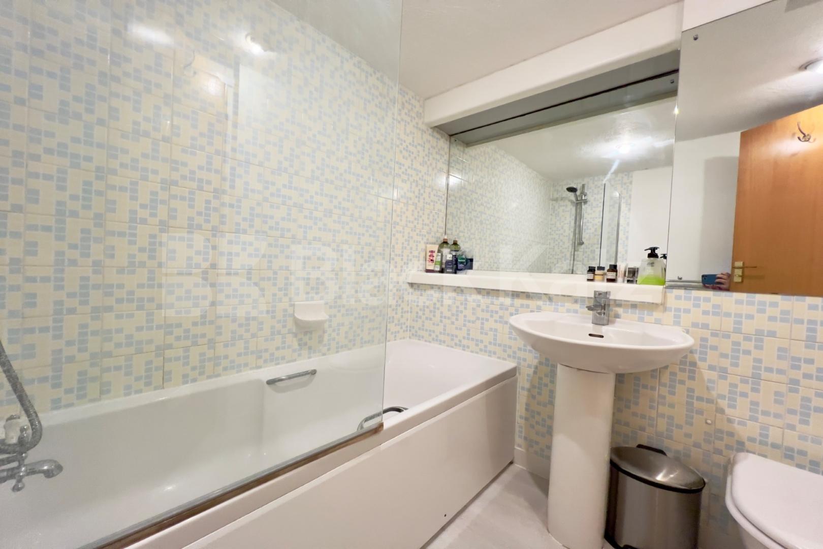 Spacious, bright & airy double studio in the heart of Westminster  Rowan Court. Greycoat Street, Westminister 